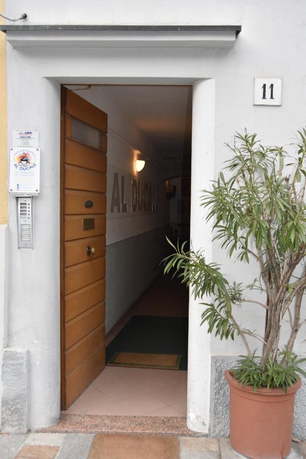B&B Al Ducale And Apartments 帕爾馬 外观 照片