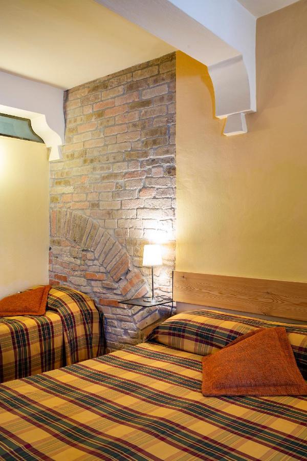 B&B Al Ducale And Apartments 帕爾馬 外观 照片